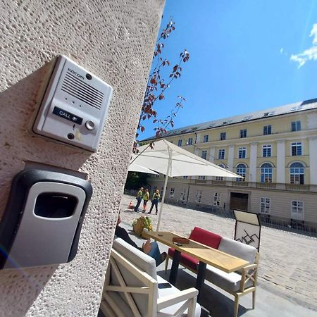 Peaceful studio on Rynok Square Liov Exterior foto