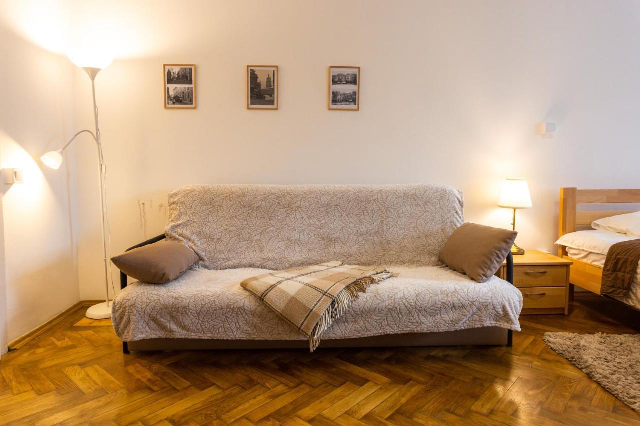 Peaceful studio on Rynok Square Liov Exterior foto