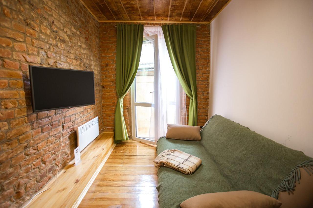 Peaceful studio on Rynok Square Liov Exterior foto